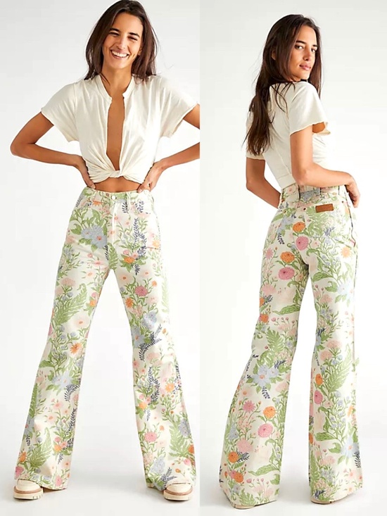 Wrangler Denim - Wrangler Floral Wide Leg Jeans in Cream, Green, Pink
